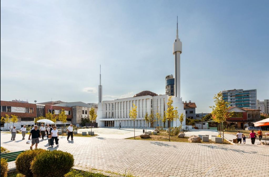 Xhamia Ballijes Elbasan Arkitekturë Objekt kulti Vlerësim ndërkombëtar ArchDaily Ndërtesa e Vitit 2025 Trashëgimi kulturore Arkitekturë fetare