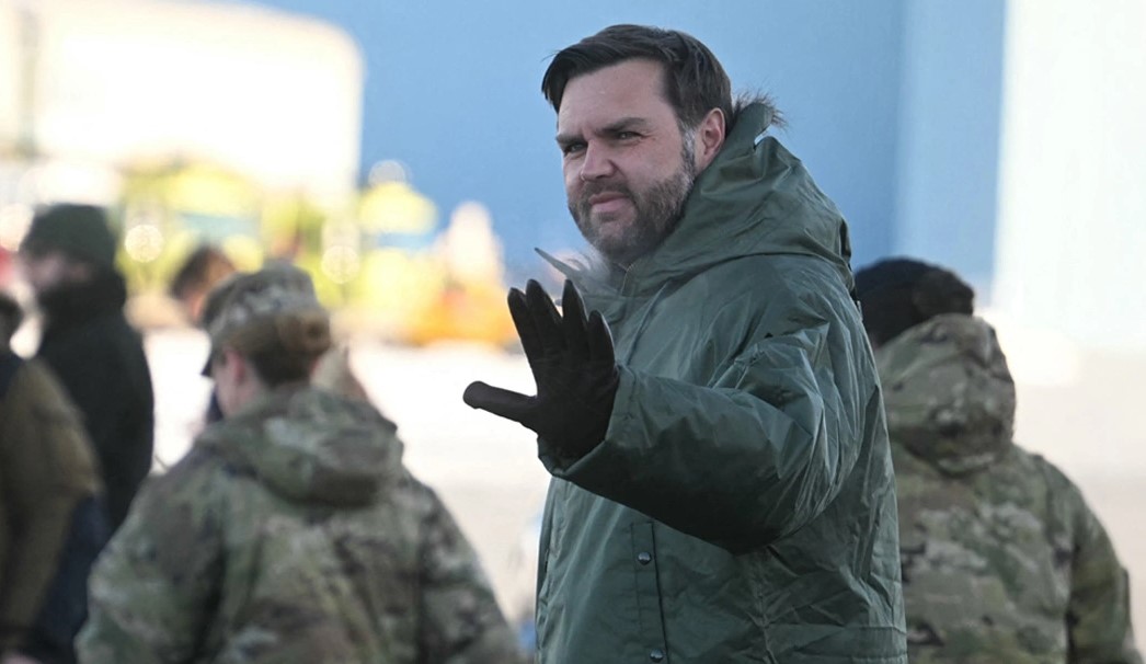 J.D. Vance Zv/presidenti i SHBA-ve Groenlandë Vizitë zyrtare Baza ushtarake amerikane Siguria e Arktikut Interesi i SHBA-ve Administrata Trump Trupat amerikane Rëndësia gjeopolitike Partneritet ushtarak Usha Vance