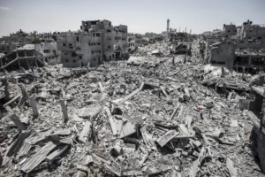 Sulmet Ajrore Izraelite Shkaktojnë Zhvendosje Masive në Gaza, Qindra Familje Të Prekura