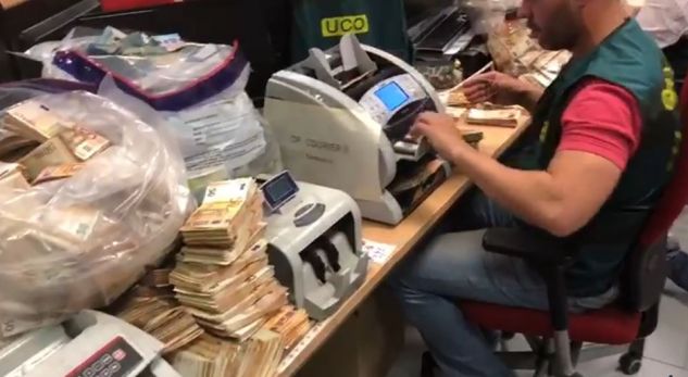 SPAK Antimafia Italiane Elvis Doçi Visi i Pojës Trafik Kokaine Hawala Transferta Parash Krim i Organizuar SkyECC Ekuador Autobusë