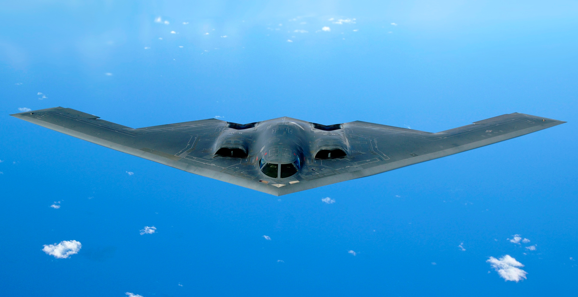 SHBA Bombardues B-2 Paqësor Guam Lindja e Mesme Izrael Iran Program bërthamor iranian GBU-57 "Massive Ordnance Penetrator" (MOP) Bombë e fortifikuar nëntokë Kompleksi bërthamor Fordow Tensione gjeopolitike